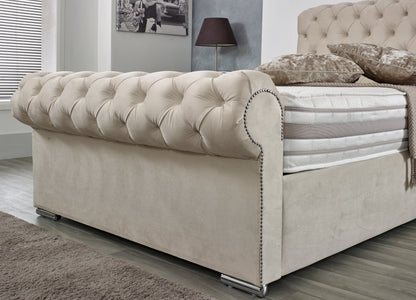 Swinto Sleigh Bed