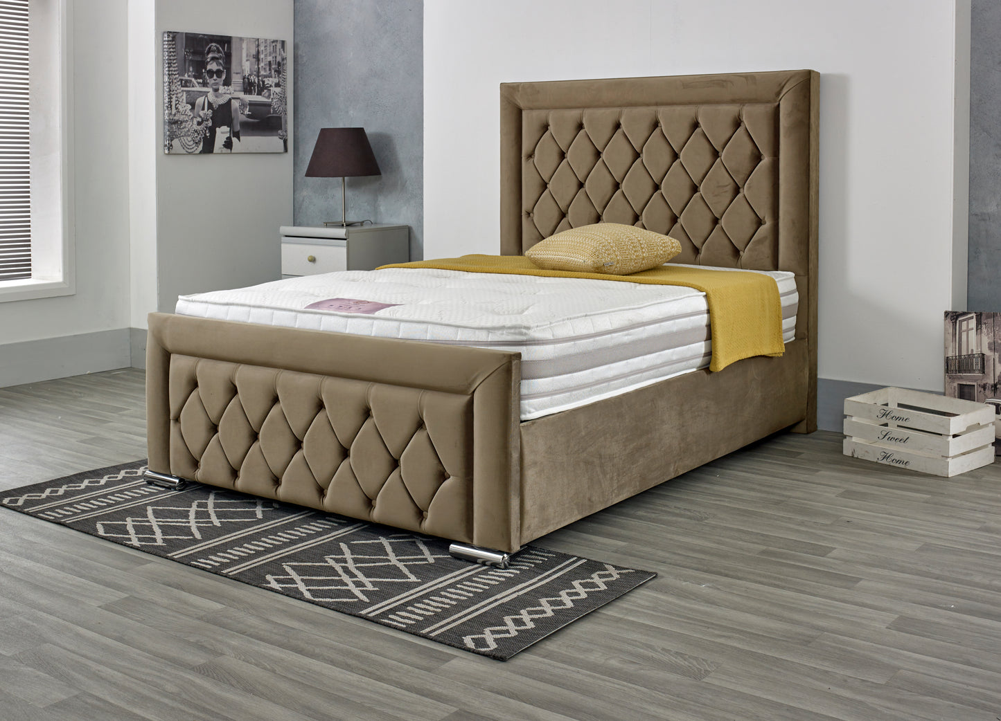 Swinto Havana Bed