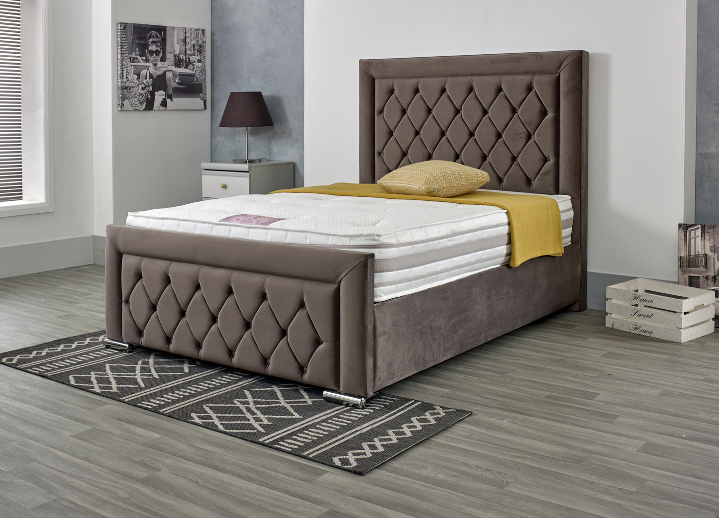 Swinto Havana Bed